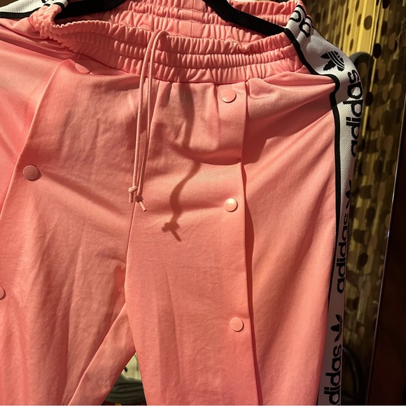 Adidas Snap Pink Breakway Pants and Jacket with Bold Branding - Picture 6 of 9